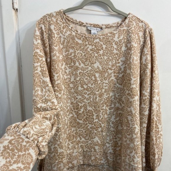 Ophelia Roe Long Sleeve Top - Picture 1 of 3